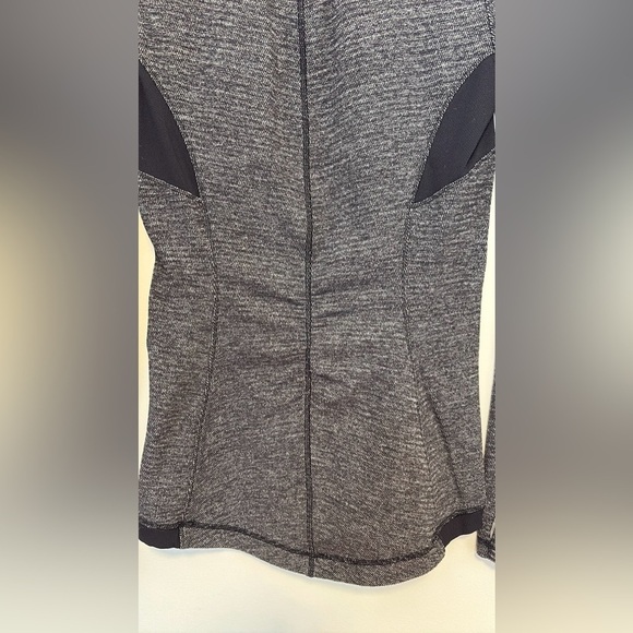 Lululemon Base Runner Long Sleeve Mini Check Pique Black , sz 4 - Picture 8 of 10